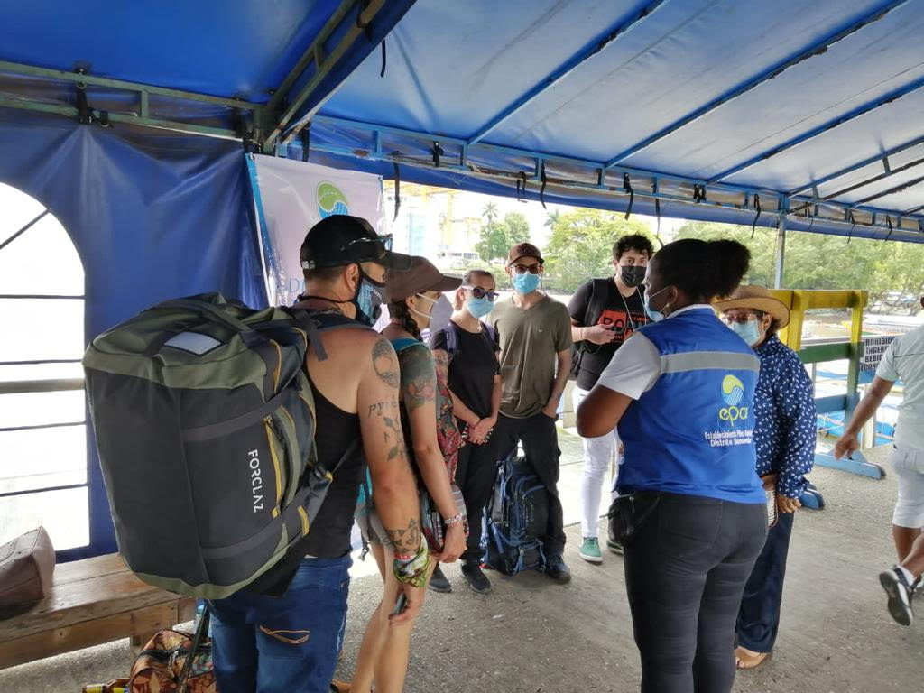 El EPA Buenaventura, implementó acciones educativas a turistas y nativos para tener en cuenta durante la temporada de ballenas