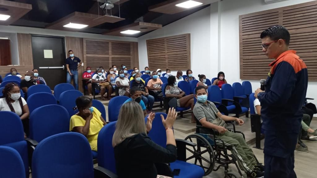 La Dirección General Marítima lidera taller de sensibilización orientado a la protección y conservación del medio marino en Tumaco