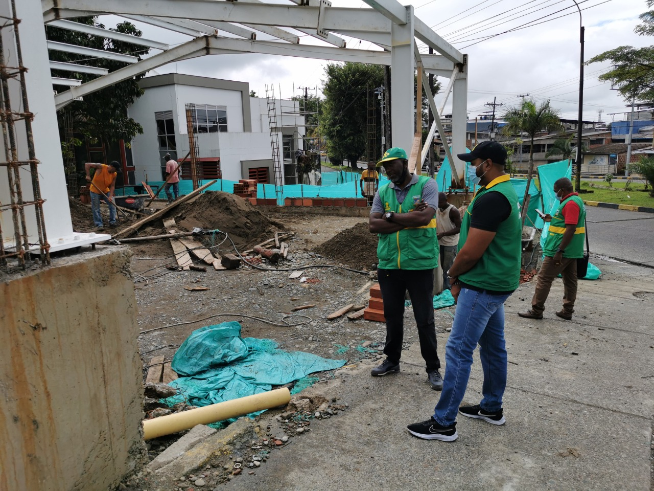 La Administración Distrital de Buenaventura realizó control del espacio público a bodega en el barrio Mayolo