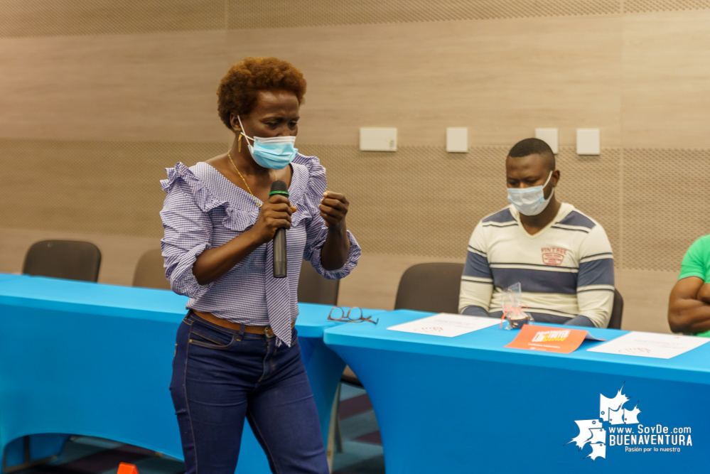 42 nuevos peluqueros, estilistas, barberos y manicuristas, preservarán el estilo afro en Buenaventura