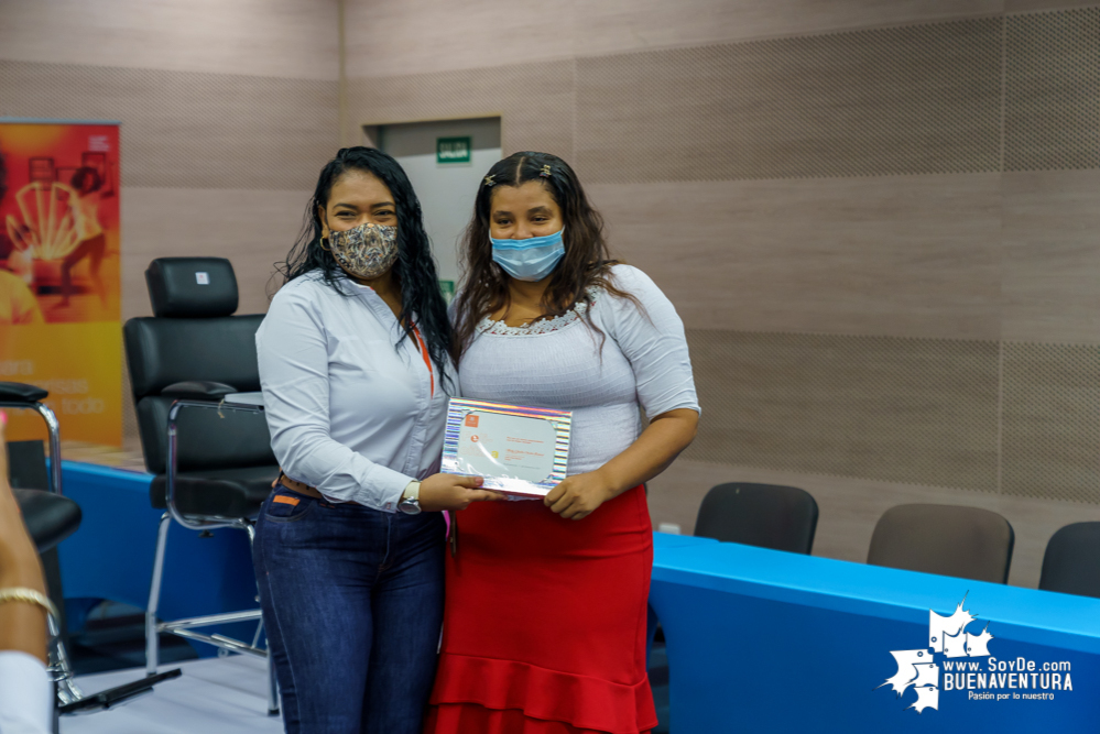 42 nuevos peluqueros, estilistas, barberos y manicuristas, preservarán el estilo afro en Buenaventura