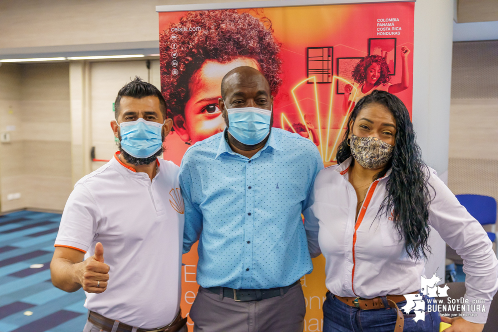 42 nuevos peluqueros, estilistas, barberos y manicuristas, preservarán el estilo afro en Buenaventura