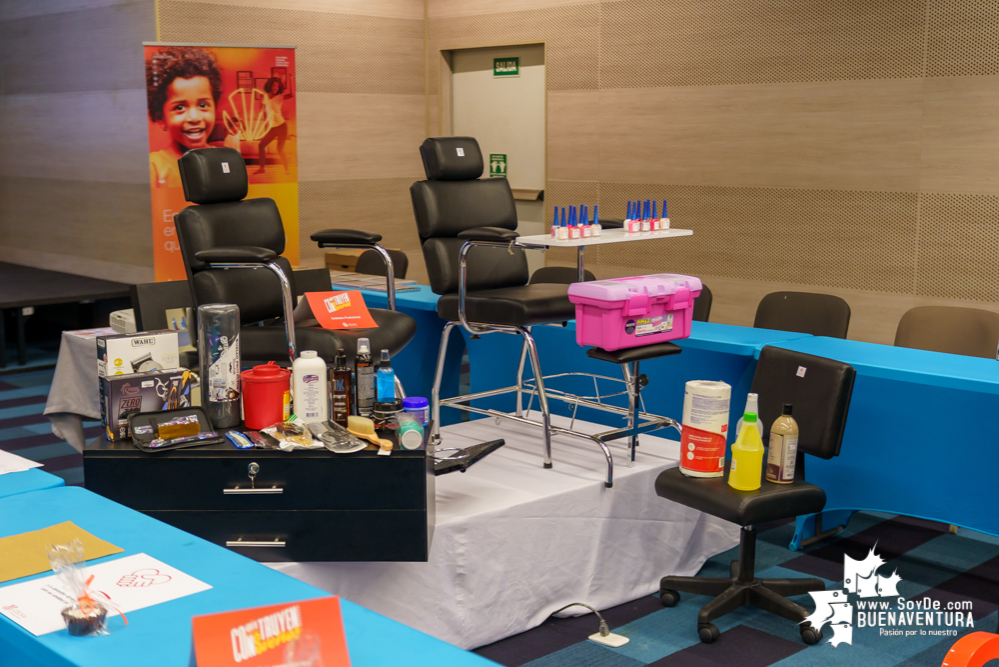 42 nuevos peluqueros, estilistas, barberos y manicuristas, preservarán el estilo afro en Buenaventura