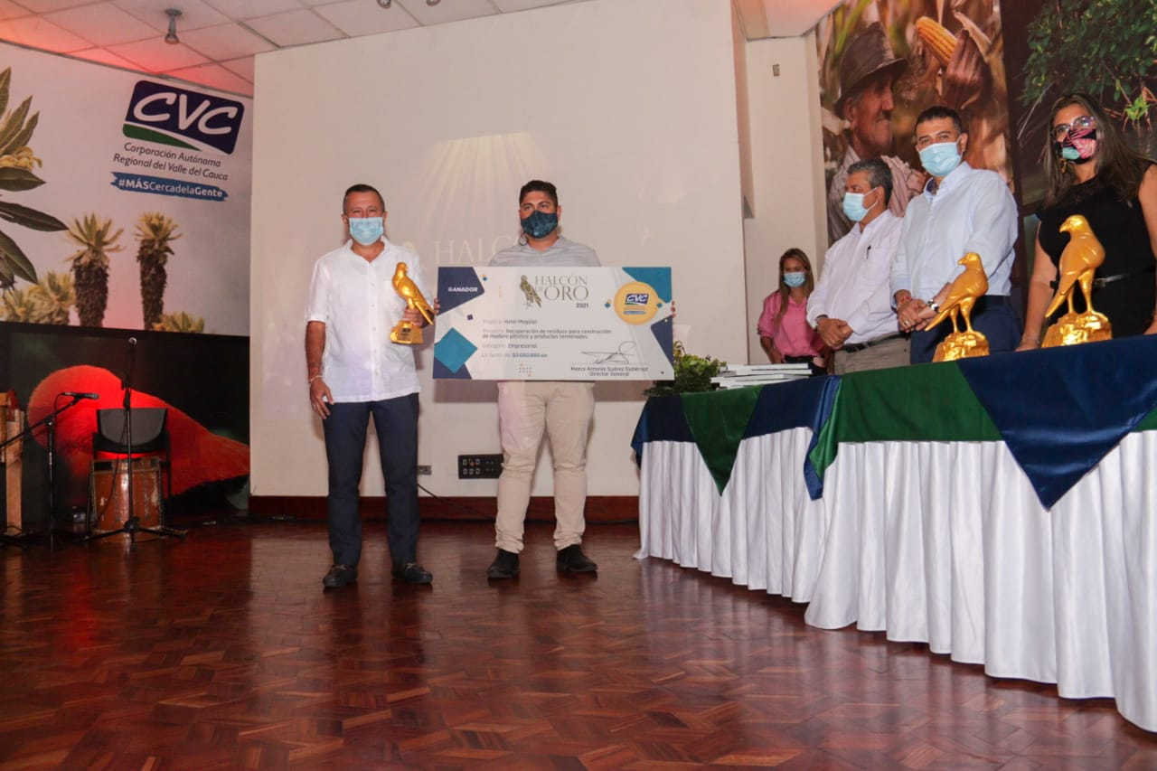 Las estatuillas del Halcón de Oro 2021 se quedaron en las manos de las comunidades organizadas