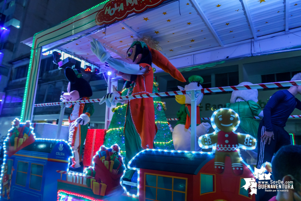 Con el apoyo de la Administración Distrital de Buenaventura, Celsia realizó el desfile mágico de la buena energía en Navidad