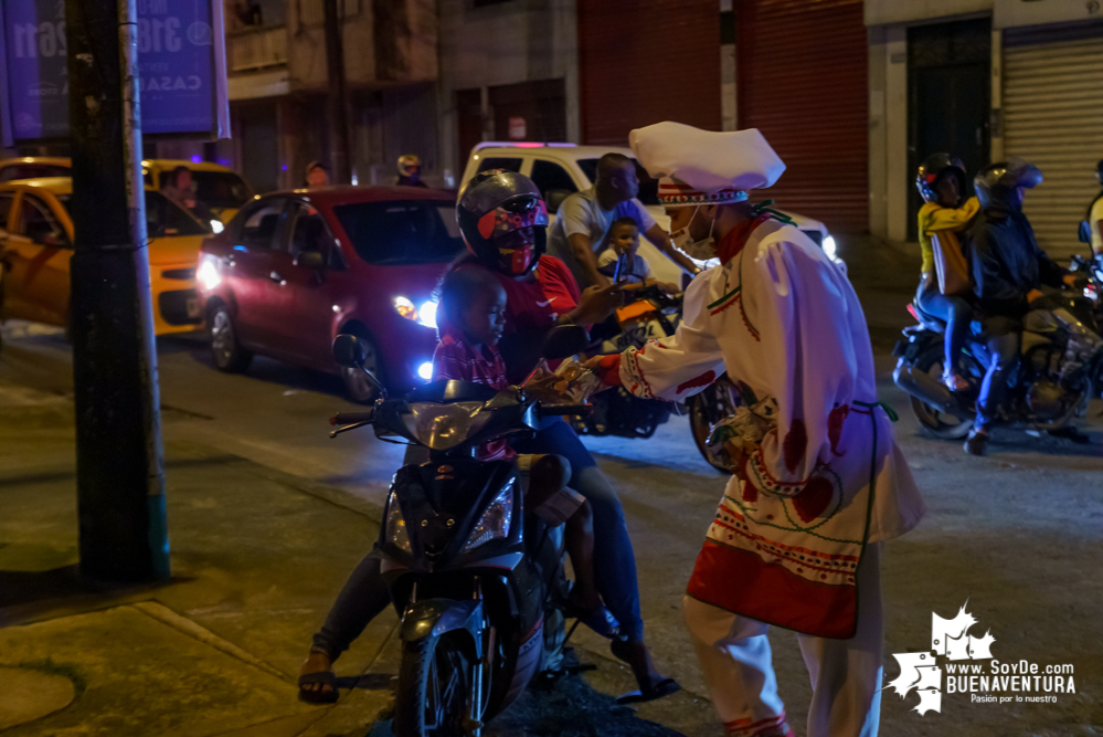Con el apoyo de la Administración Distrital de Buenaventura, Celsia realizó el desfile mágico de la buena energía en Navidad