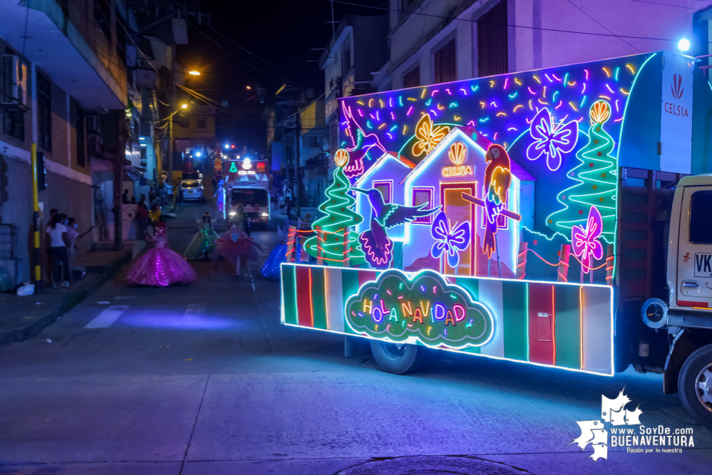 Con el apoyo de la Administración Distrital de Buenaventura, Celsia realizó el desfile mágico de la buena energía en Navidad