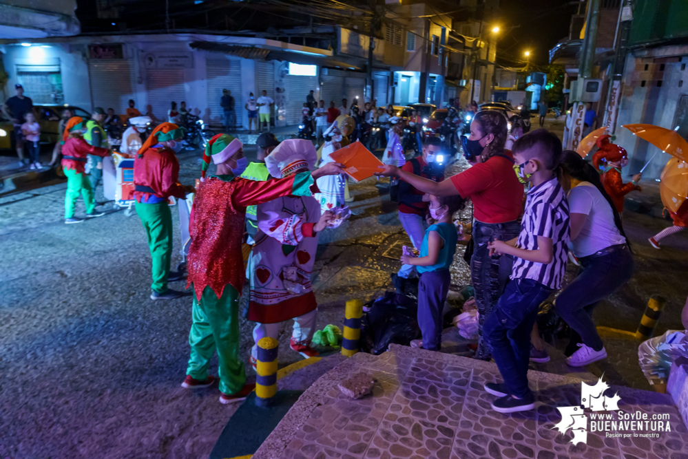 Con el apoyo de la Administración Distrital de Buenaventura, Celsia realizó el desfile mágico de la buena energía en Navidad