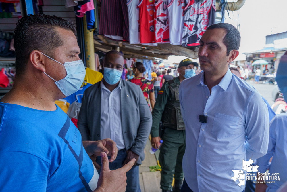 El precandidato a la Presidencia de la República por el Partido Conservador, David Barguil estuvo en Buenaventura
