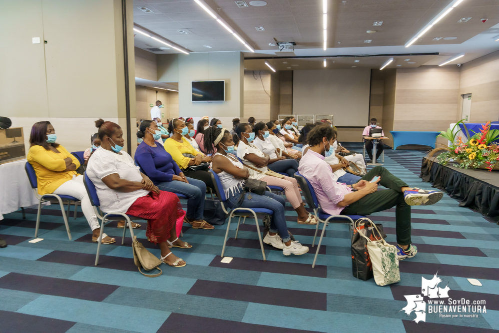 Mujeres microempresarias victimas del conflicto armada en Buenaventura, fortalecieron sus habilidades para el cambio social y empresarial
