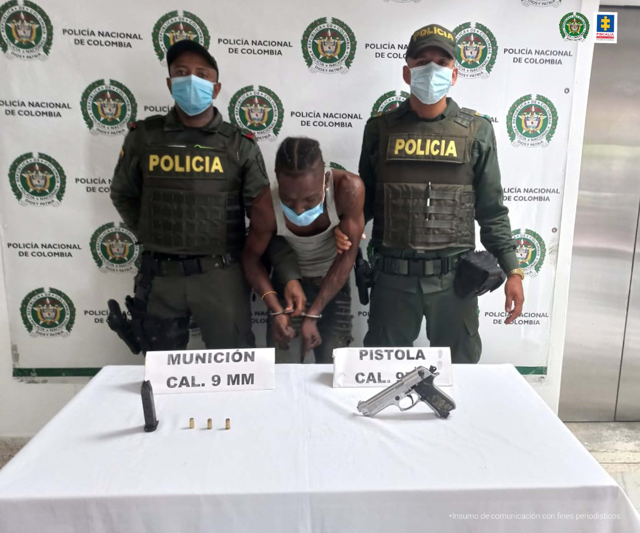 Asegurado un hombre que presuntamente portaba ilegalmente un arma de fuego y violó el beneficio de casa por cárcel en Buenaventura