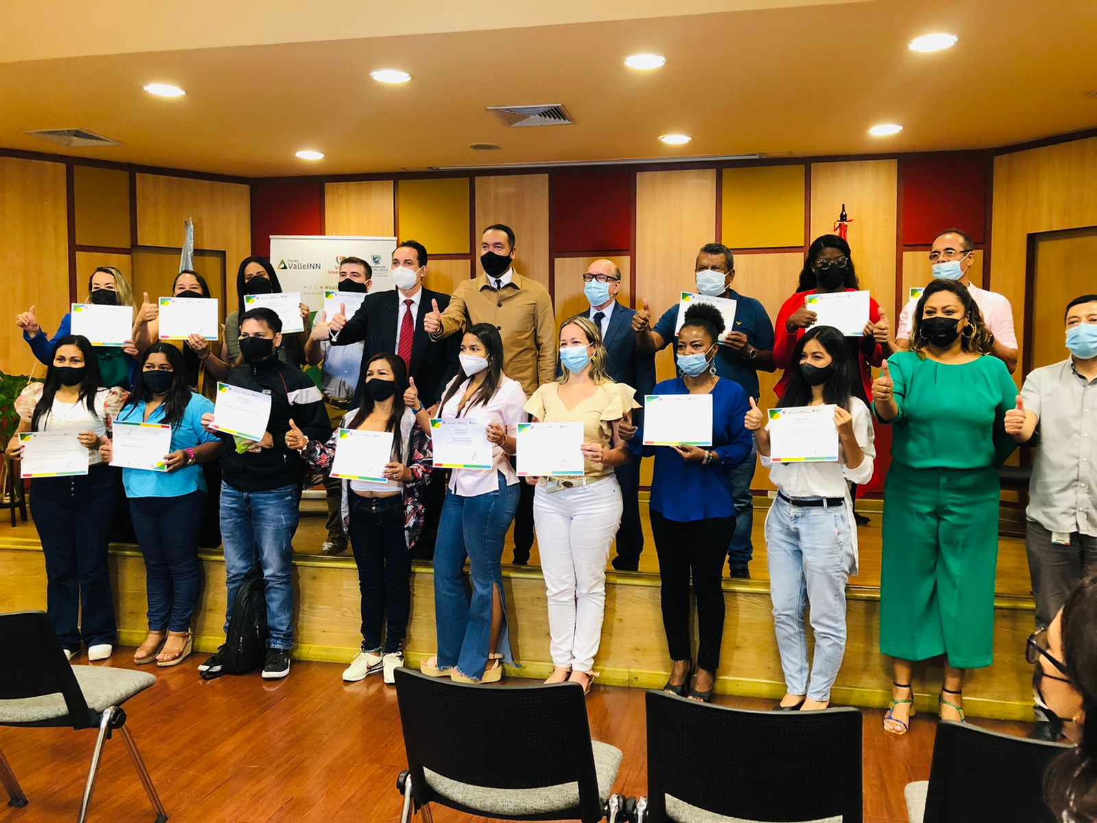 La Escuela para Empresarios Valle INN certifica a los primeros 85 graduandos