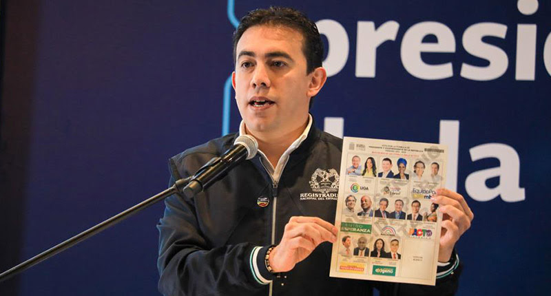 La Registraduría Nacional consulta al Consejo Nacional Electoral respecto a los nombres de los candidatos presidenciales que aparecerán en la tarjeta electoral