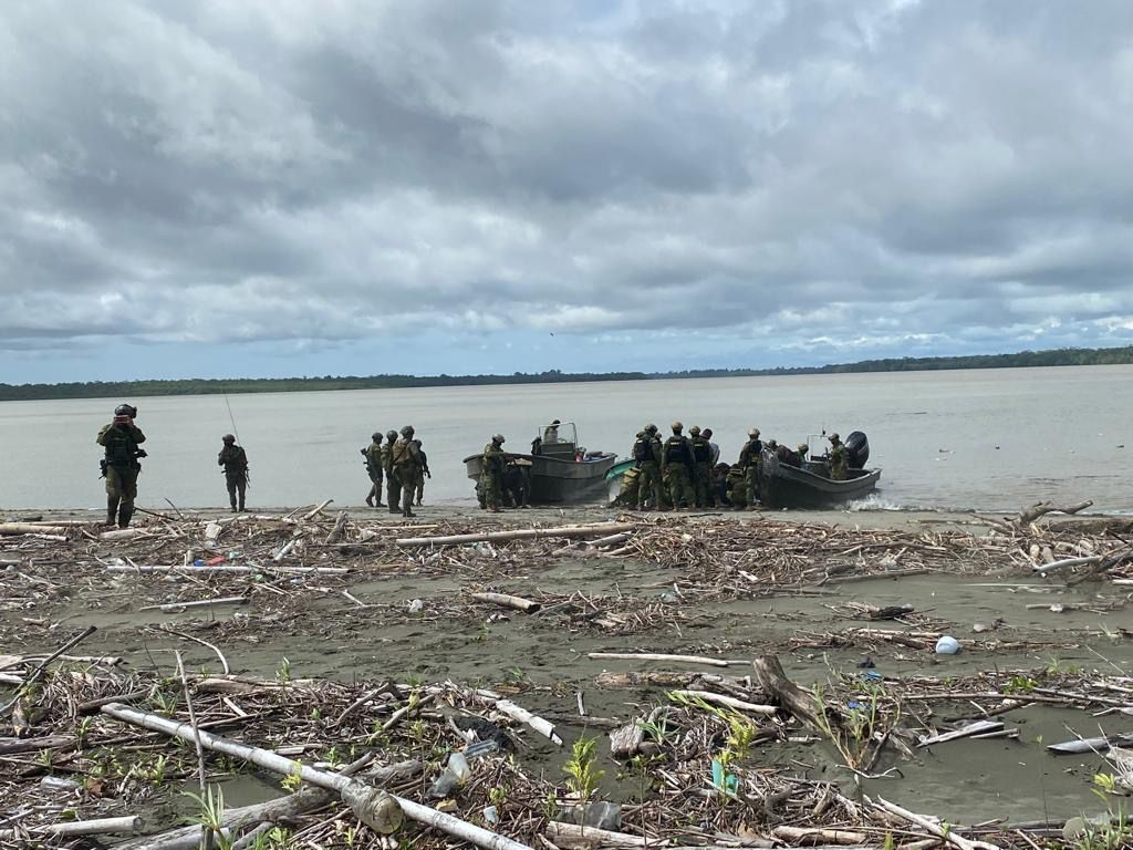 Las Fuerzas Militares refuerzan operaciones de control territorial y fluvial en el Litoral del San Juan, Chocó