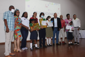 Fueron premiados los estudiantes que participaron del concurso liderado por la SAAAB “Deja tu Huella por la Madre Tierra” 