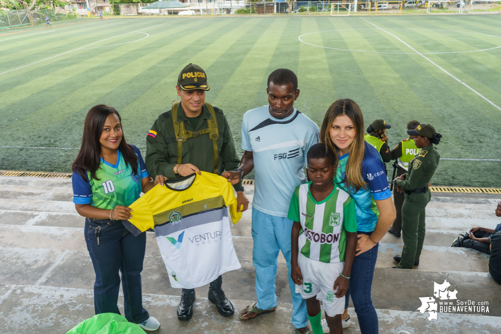 Avanza con éxito el torneo de fútbol Copa Sin Fronteras, auspiciado por la Policía, la Diócesis de Buenaventura y la Fundación Étikaverde para menores de 10 años