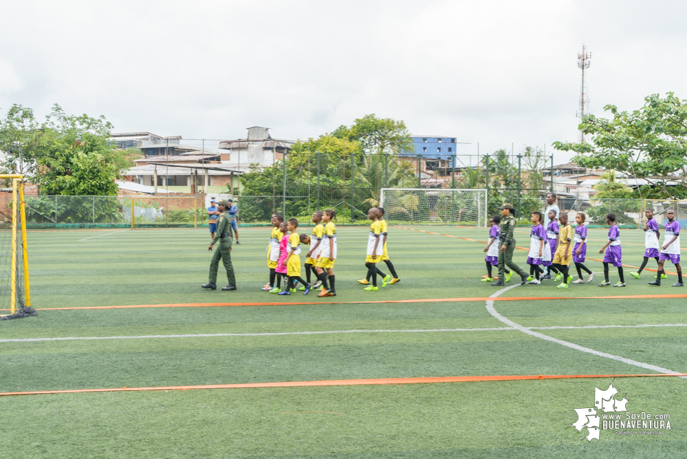 Avanza con éxito el torneo de fútbol Copa Sin Fronteras, auspiciado por la Policía, la Diócesis de Buenaventura y la Fundación Étikaverde para menores de 10 años
