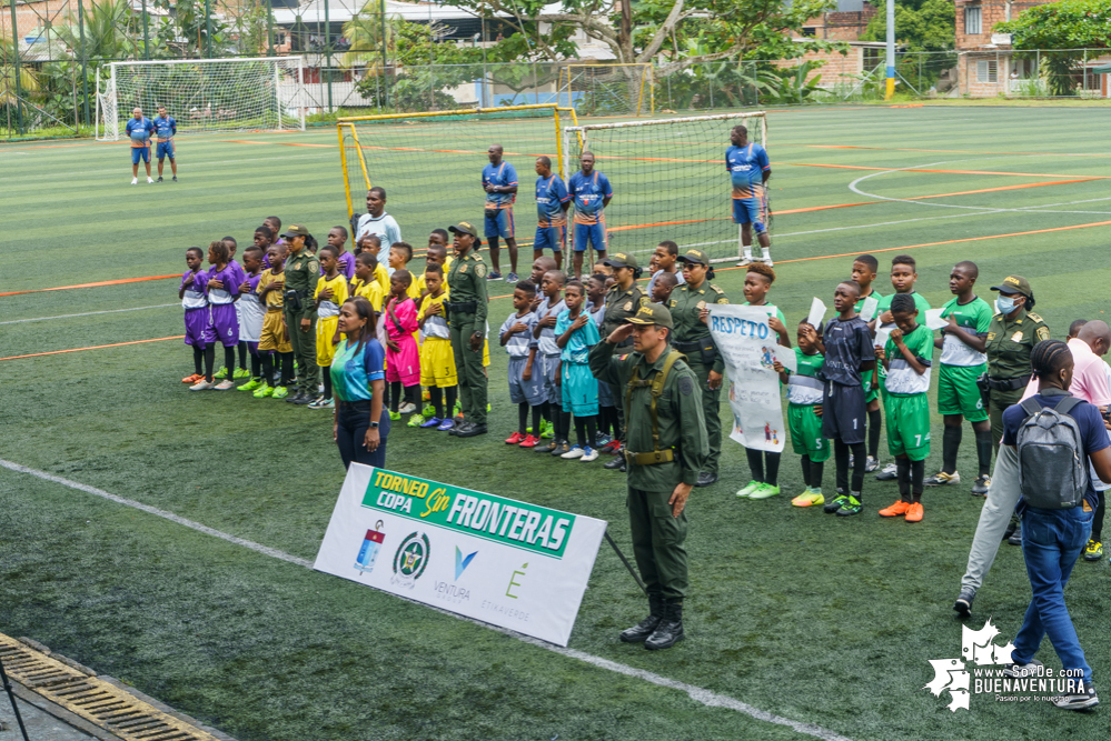 Avanza con éxito el torneo de fútbol Copa Sin Fronteras, auspiciado por la Policía, la Diócesis de Buenaventura y la Fundación Étikaverde para menores de 10 años