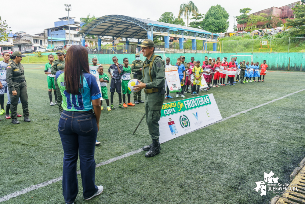 Avanza con éxito el torneo de fútbol Copa Sin Fronteras, auspiciado por la Policía, la Diócesis de Buenaventura y la Fundación Étikaverde para menores de 10 años