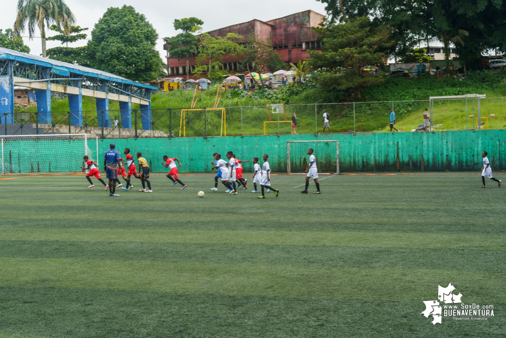 Avanza con éxito el torneo de fútbol Copa Sin Fronteras, auspiciado por la Policía, la Diócesis de Buenaventura y la Fundación Étikaverde para menores de 10 años