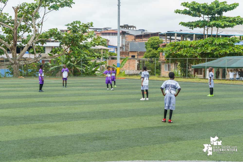 Avanza con éxito el torneo de fútbol Copa Sin Fronteras, auspiciado por la Policía, la Diócesis de Buenaventura y la Fundación Étikaverde para menores de 10 años