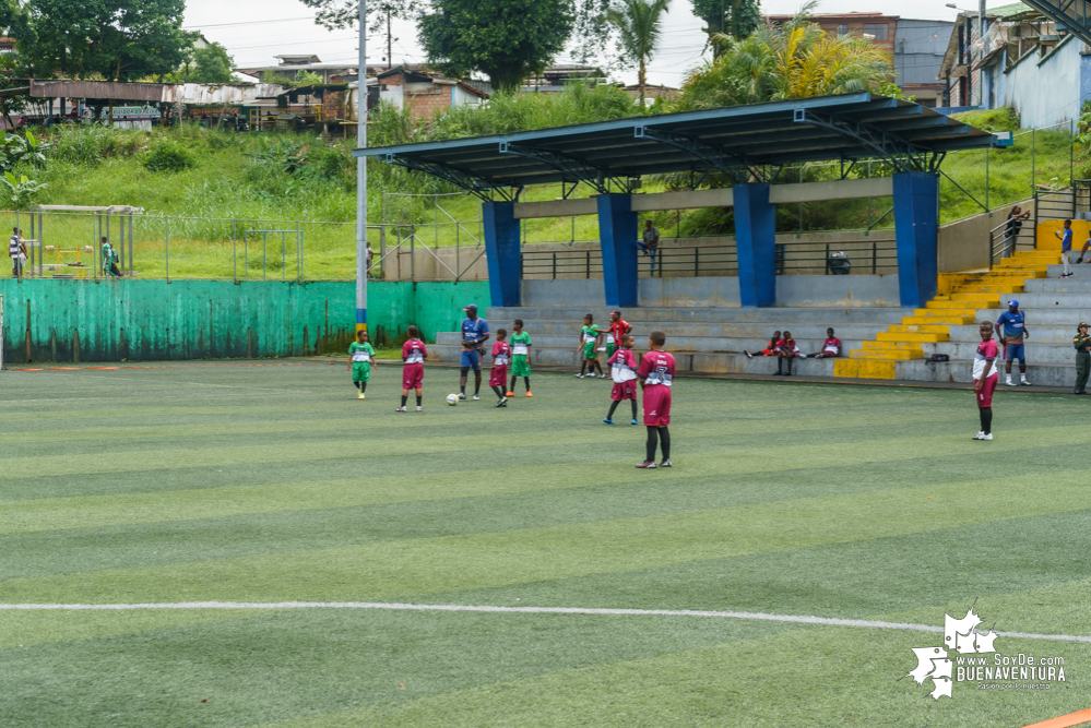 Avanza con éxito el torneo de fútbol Copa Sin Fronteras, auspiciado por la Policía, la Diócesis de Buenaventura y la Fundación Étikaverde para menores de 10 años