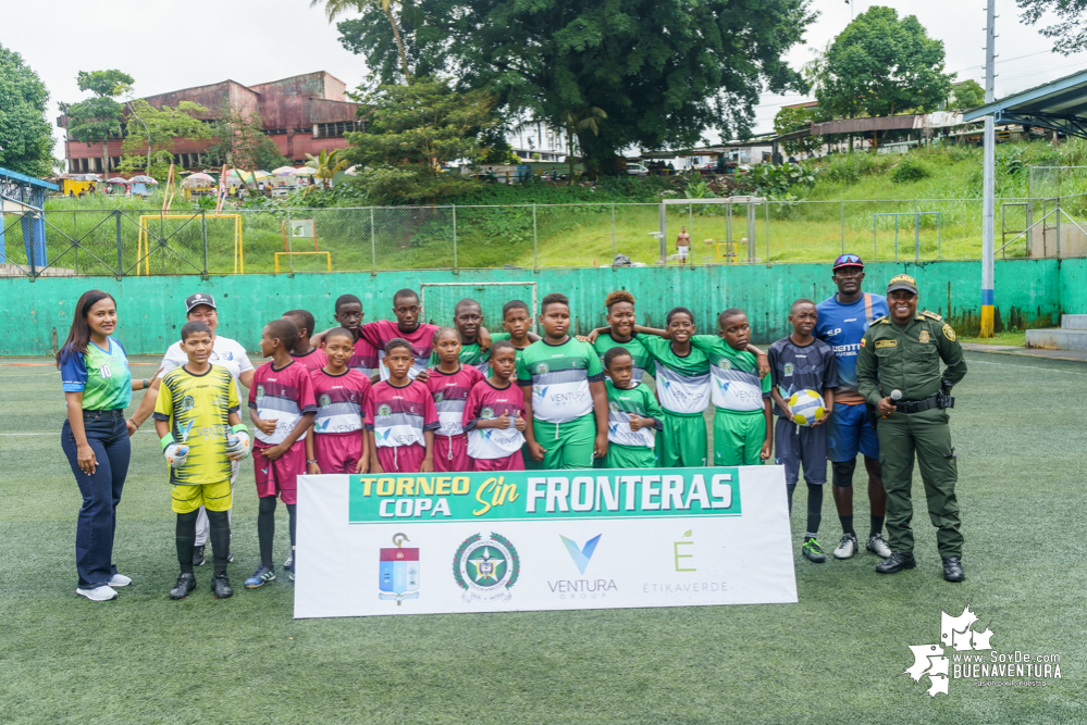 Avanza con éxito el torneo de fútbol Copa Sin Fronteras, auspiciado por la Policía, la Diócesis de Buenaventura y la Fundación Étikaverde para menores de 10 años