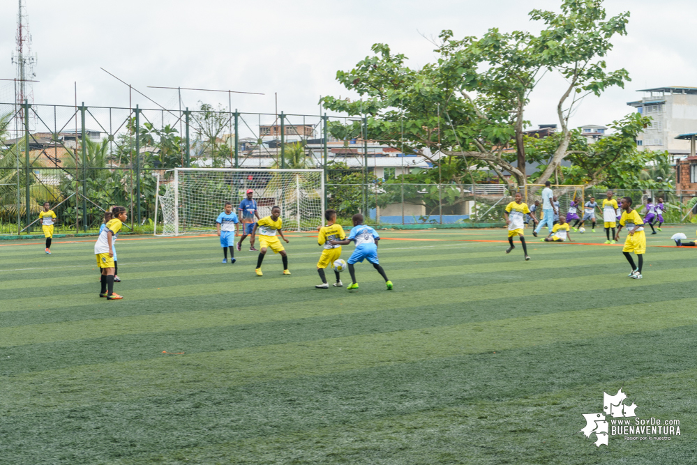 Avanza con éxito el torneo de fútbol Copa Sin Fronteras, auspiciado por la Policía, la Diócesis de Buenaventura y la Fundación Étikaverde para menores de 10 años