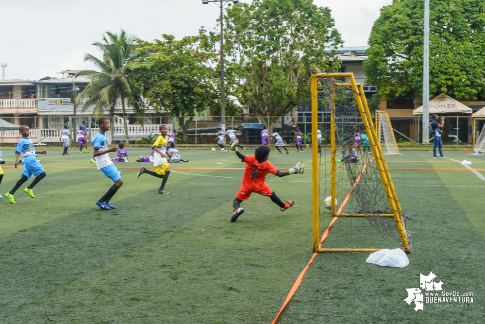 Avanza con éxito el torneo de fútbol Copa Sin Fronteras, auspiciado por la Policía, la Diócesis de Buenaventura y la Fundación Étikaverde para menores de 10 años