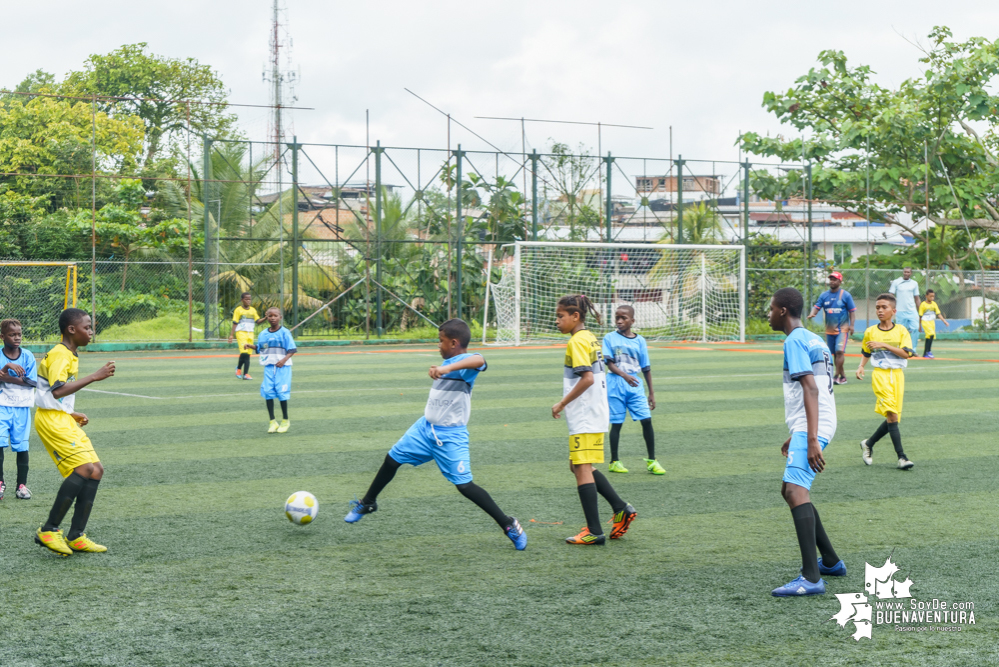 Avanza con éxito el torneo de fútbol Copa Sin Fronteras, auspiciado por la Policía, la Diócesis de Buenaventura y la Fundación Étikaverde para menores de 10 años