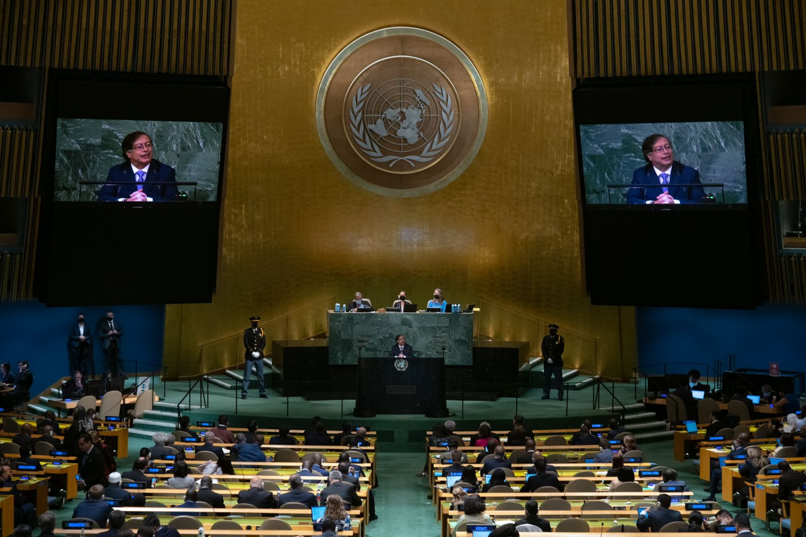 ‘No nos presionen para alinderarnos en los campos de la guerra. Es la hora de la paz’, afirmó el Presidente Petro en la Asamblea de las Naciones Unidas