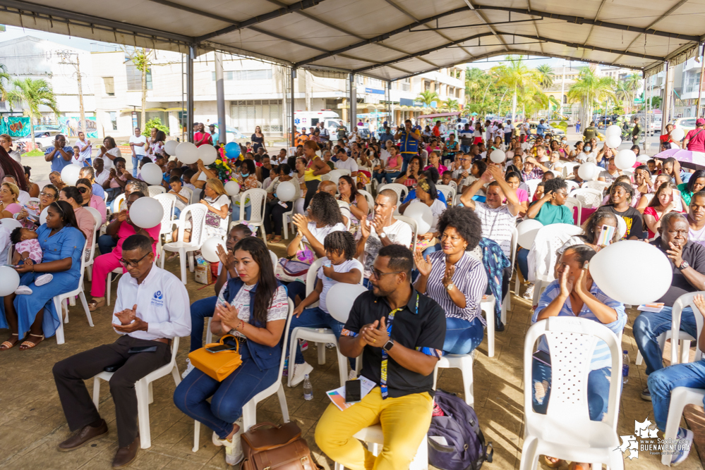 Niños, niñas y jóvenes de Buenaventura demostraron sus aptitudes musicales en el Estallido Cultural por la Paz y por la Vida
