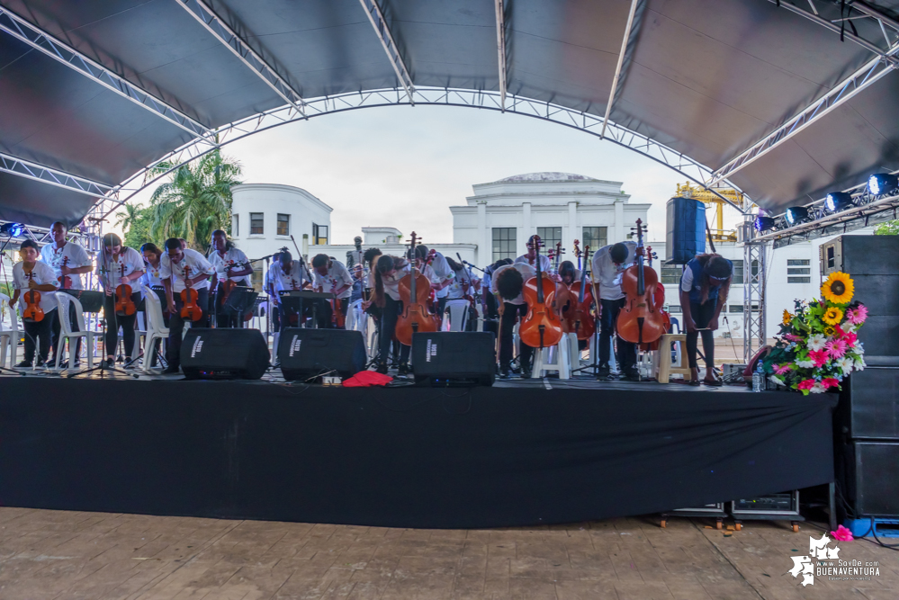 Niños, niñas y jóvenes de Buenaventura demostraron sus aptitudes musicales en el Estallido Cultural por la Paz y por la Vida