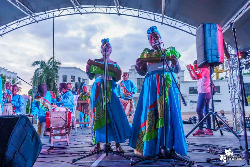 Niños, niñas y jóvenes de Buenaventura demostraron sus aptitudes musicales en el Estallido Cultural por la Paz y por la Vida