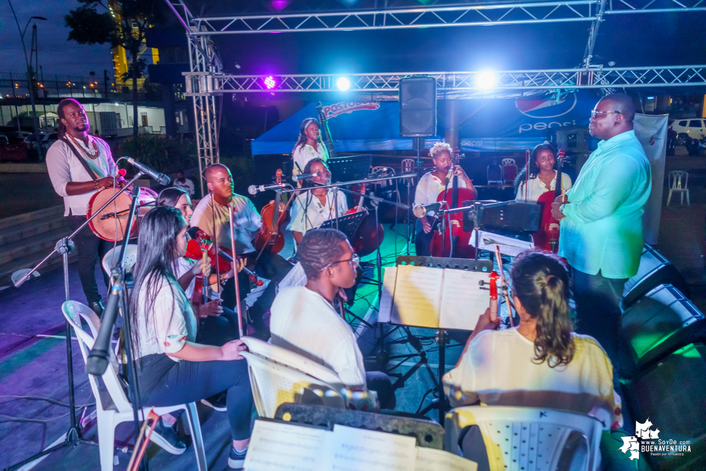 Niños, niñas y jóvenes de Buenaventura demostraron sus aptitudes musicales en el Estallido Cultural por la Paz y por la Vida
