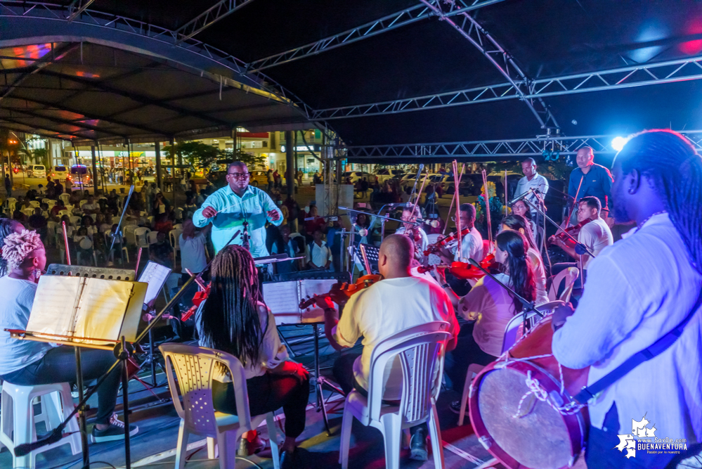 Niños, niñas y jóvenes de Buenaventura demostraron sus aptitudes musicales en el Estallido Cultural por la Paz y por la Vida