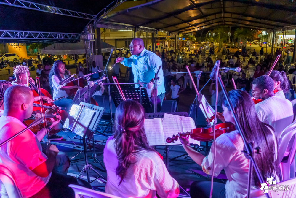 Niños, niñas y jóvenes de Buenaventura demostraron sus aptitudes musicales en el Estallido Cultural por la Paz y por la Vida