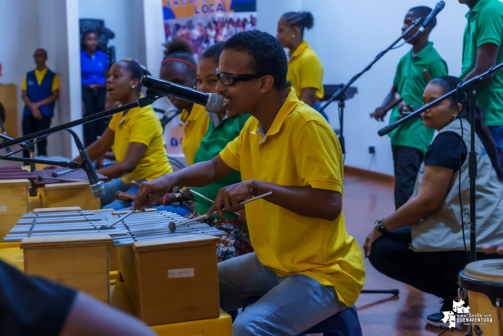 Niños, niñas y jóvenes de Buenaventura demostraron sus aptitudes musicales en el Estallido Cultural por la Paz y por la Vida