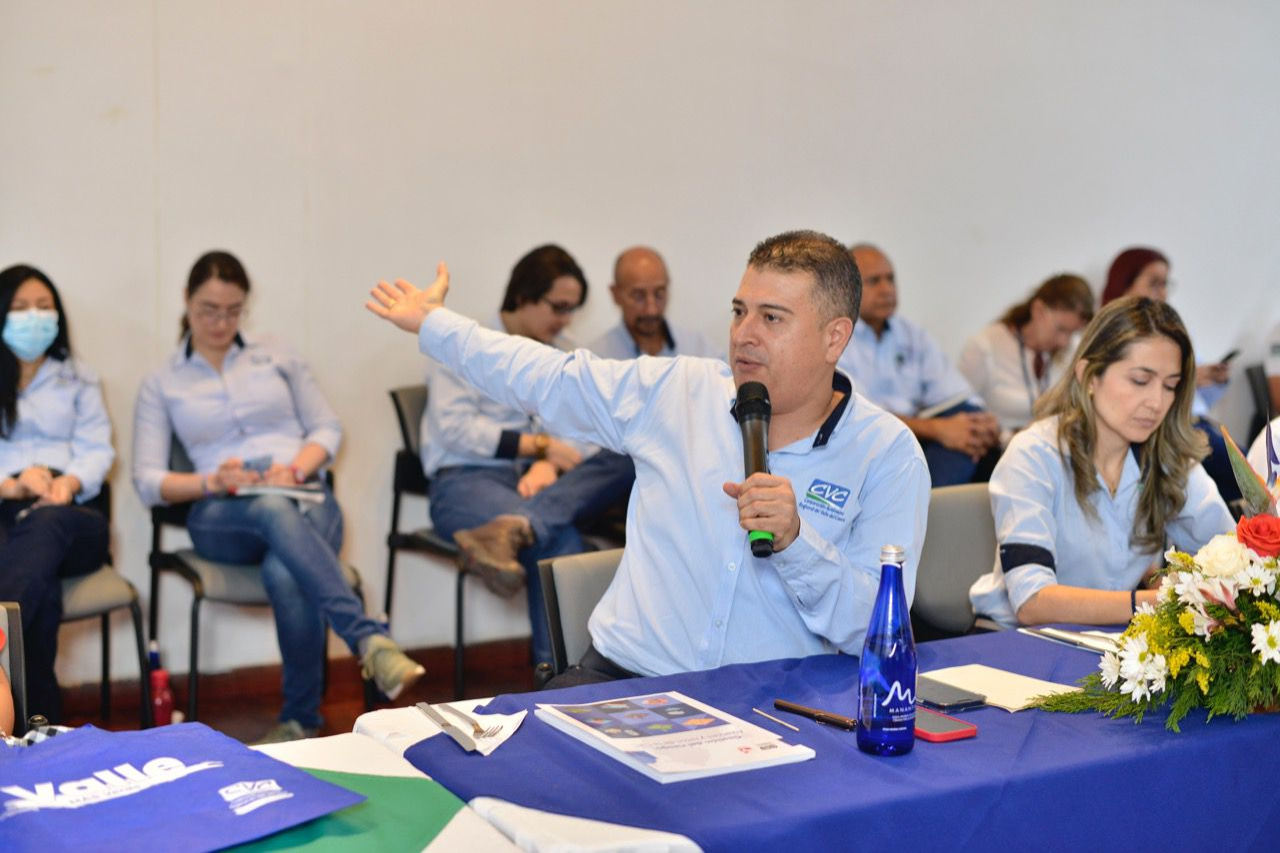CVC entregó informe de la ola invernal a la Asamblea del Valle