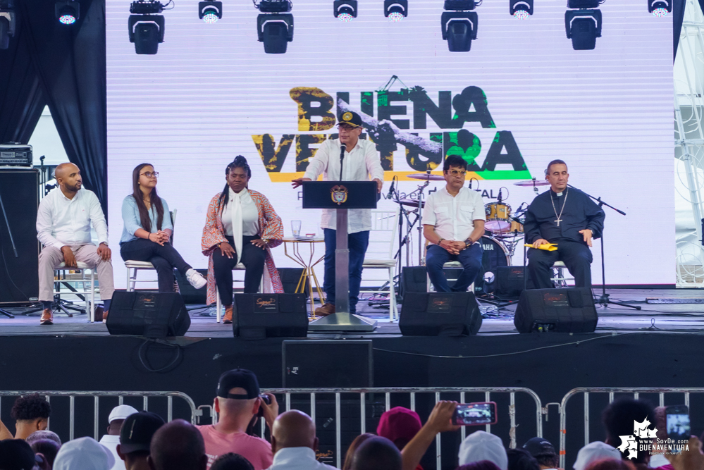 El presidente Petro plantea que “proceso de paz urbano” en Buenaventura podría extenderse a otras regiones del país