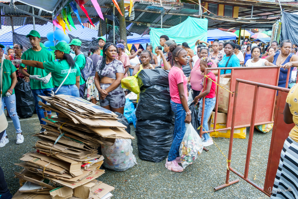 Más de 10 toneladas de residuos aprovechables fueron recuperados por el EPA Buenaventura en el barrio Juan XXIII durante el BioTrueque