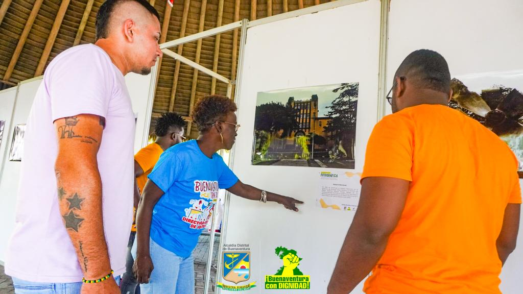 Con participación de comunidad se realizó Exposición Fotográfica del Patrimonio Material en el Distrito Especial de Buenaventura