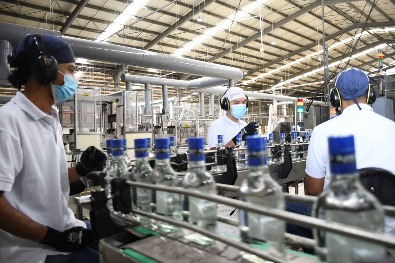 Industria de Licores del Valle rompe récord en ventas y para 2023 espera llegar a Europa y Asia