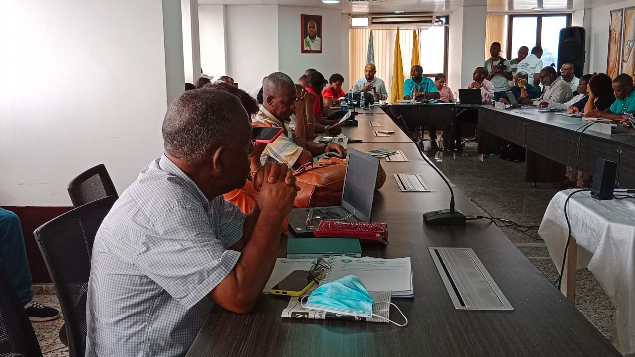 La Alcaldía Distrital y el SUTEV llegaron a acuerdos para levantar el cese de actividades de los docentes en Buenaventura