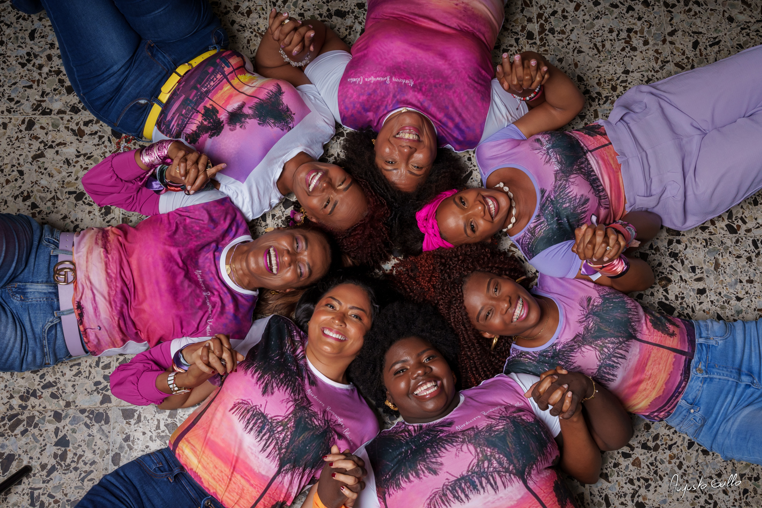 Un pequeño reconocimiento a un grupo de mujeres de Buenaventura 