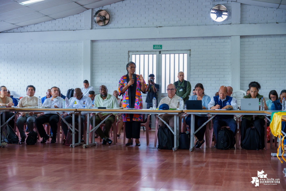 El Ministerio de Educación estableció compromisos con personeros y contralores estudiantiles de Buenaventura