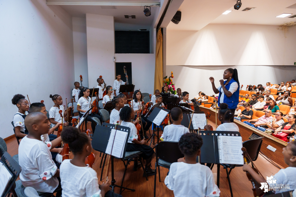 El Centro Musical Sinfónico Lleras de Batuta realizó el concierto “Buenaventura Suena Bonito”