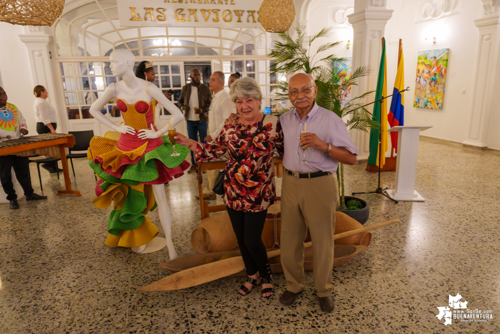 Acuarelistas de San Cipriano y el Hotel Estación dieron apertura la exposición Destino y Arte en el Pacífico