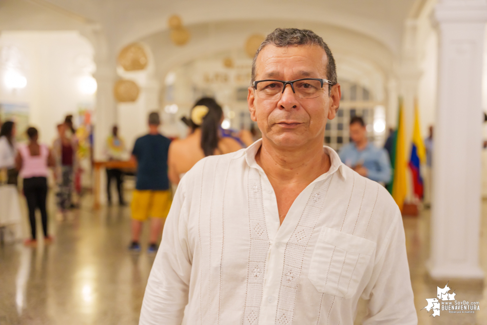 Acuarelistas de San Cipriano y el Hotel Estación dieron apertura la exposición Destino y Arte en el Pacífico