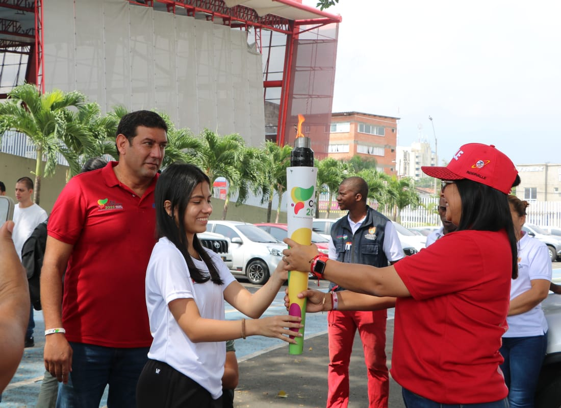 Llegó al Valle la antorcha de los Juegos Nacionales y Paranacionales Eje Cafetero 2023